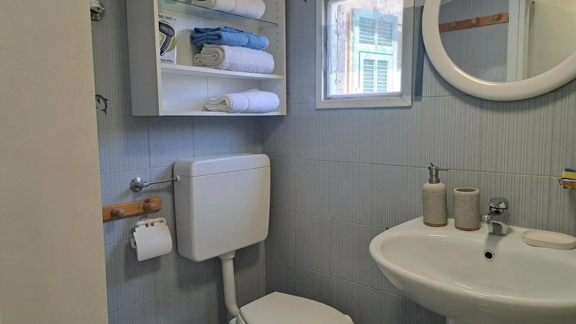 Casa Fiori - Zona Centrale Sanremo , 7 Min Dalle Spiagge Apartament