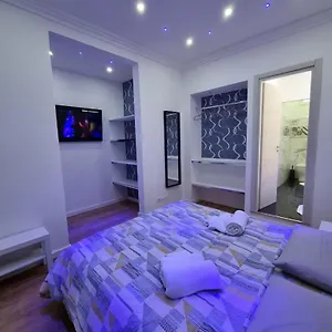 Piazza Colombo-apartments Sanremo