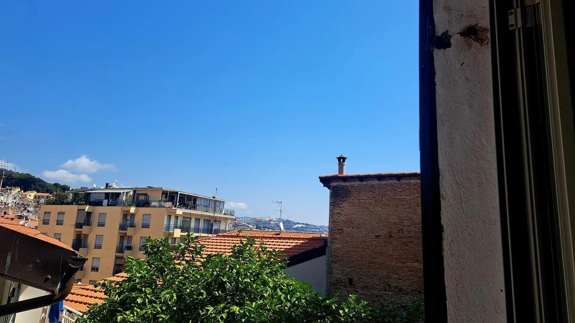 Apartment Casa Fiori - Zona Centrale Sanremo , 7 Min Dalle Spiagge