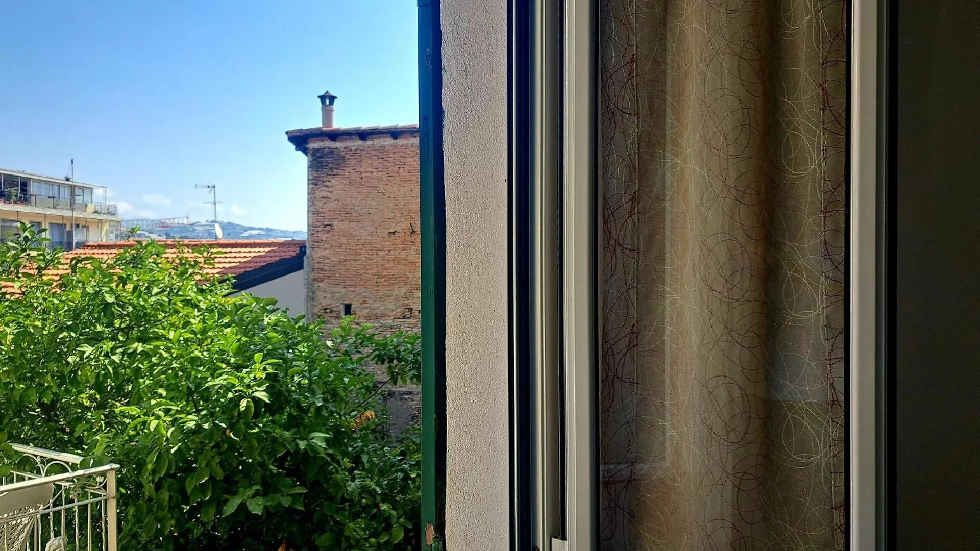 Casa Fiori - Zona Centrale Sanremo , 7 Min Dalle Spiagge Italy