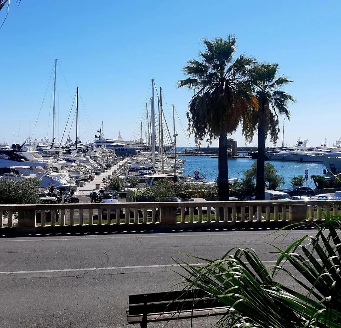 Apartment Casa Fiori - Zona Centrale Sanremo , 7 Min Dalle Spiagge Italy