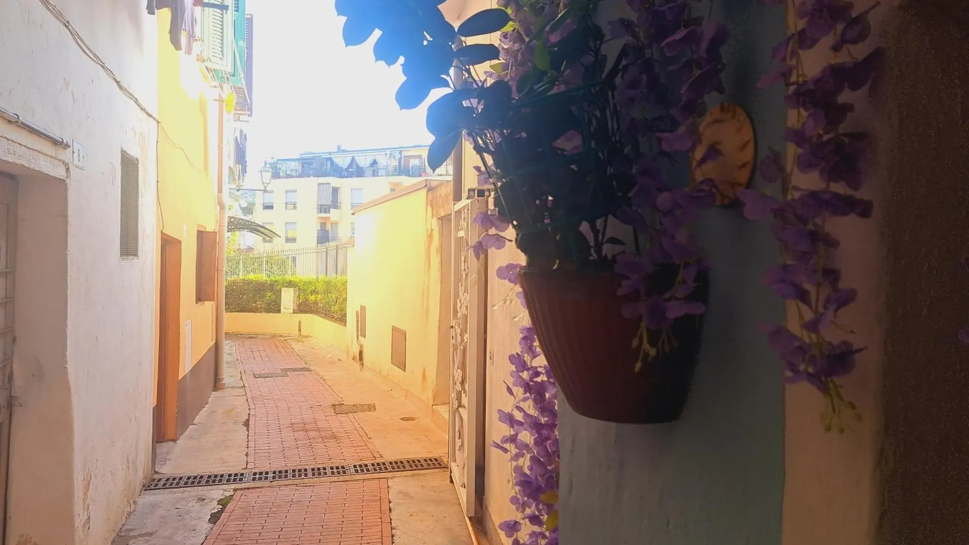 Apartment Casa Fiori - Zona Centrale Sanremo , 7 Min Dalle Spiagge
