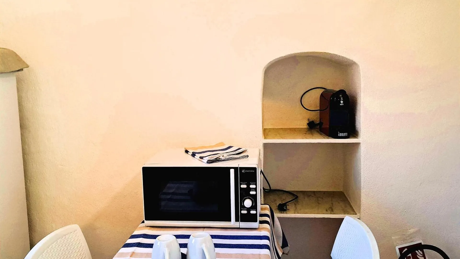 Apartment Casa Fiori - Zona Centrale Sanremo , 7 Min Dalle Spiagge